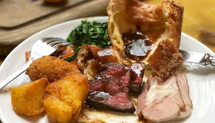 Read Sunday roast at Harwood Arms * by renntaiko