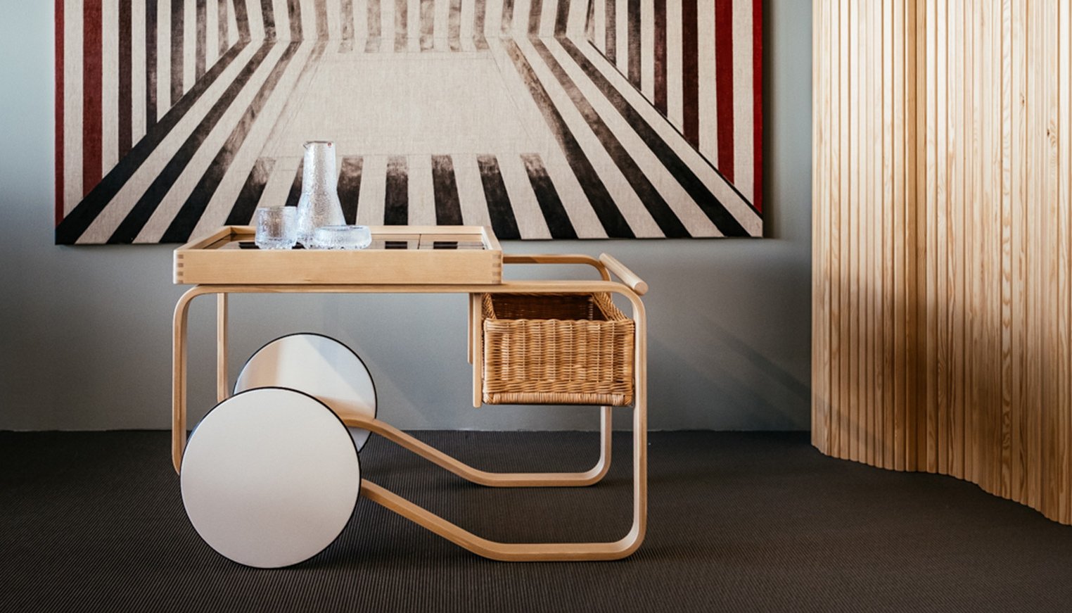 Read Alvar Aalto's Tea Trolley by Designcollectors