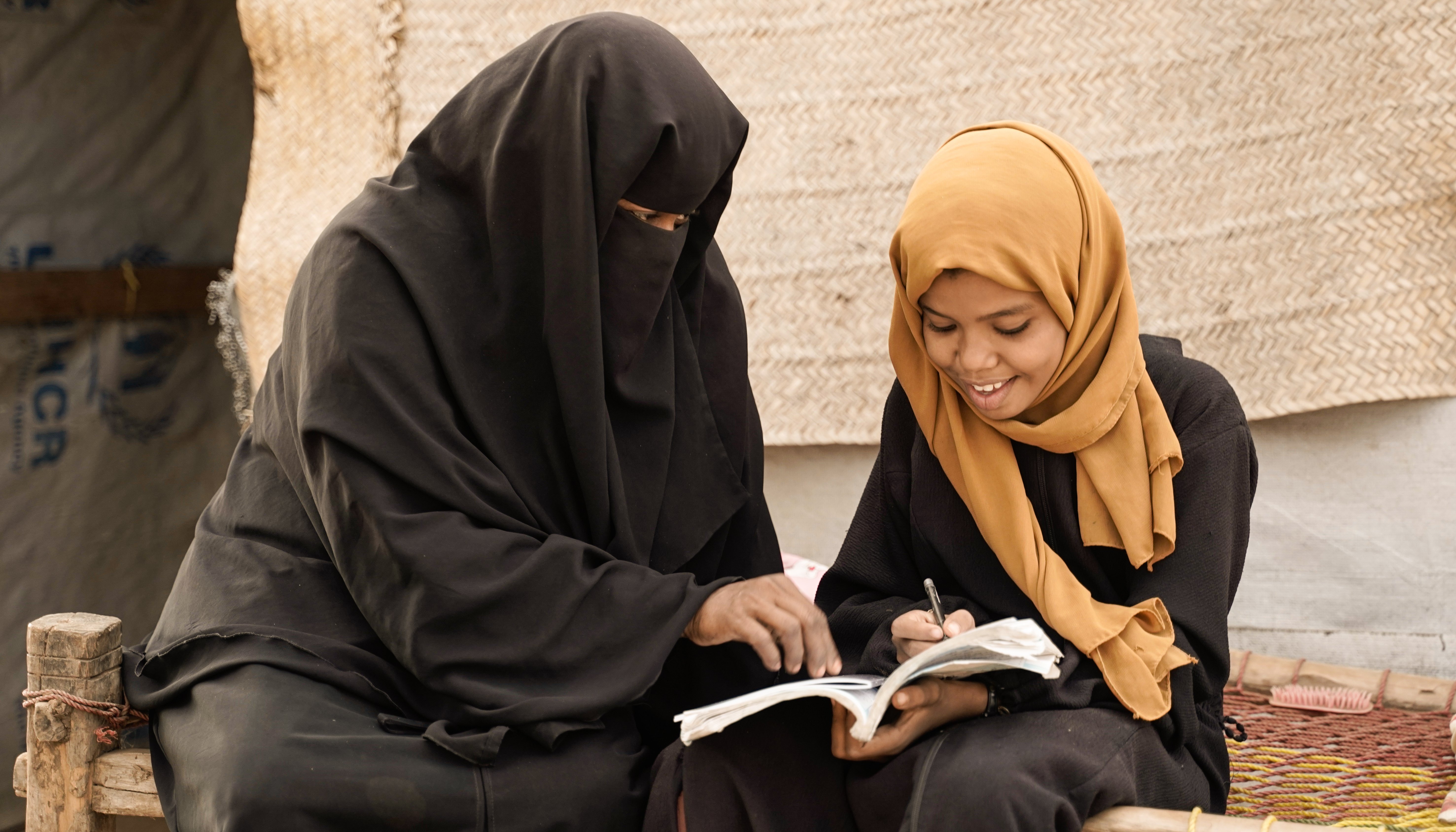 Read قصة هيفاء: نموذج لقيادة التحول نحو سبل عيش ريفية مستدامة للنساء في اليمن by Communications UNDP Yemen