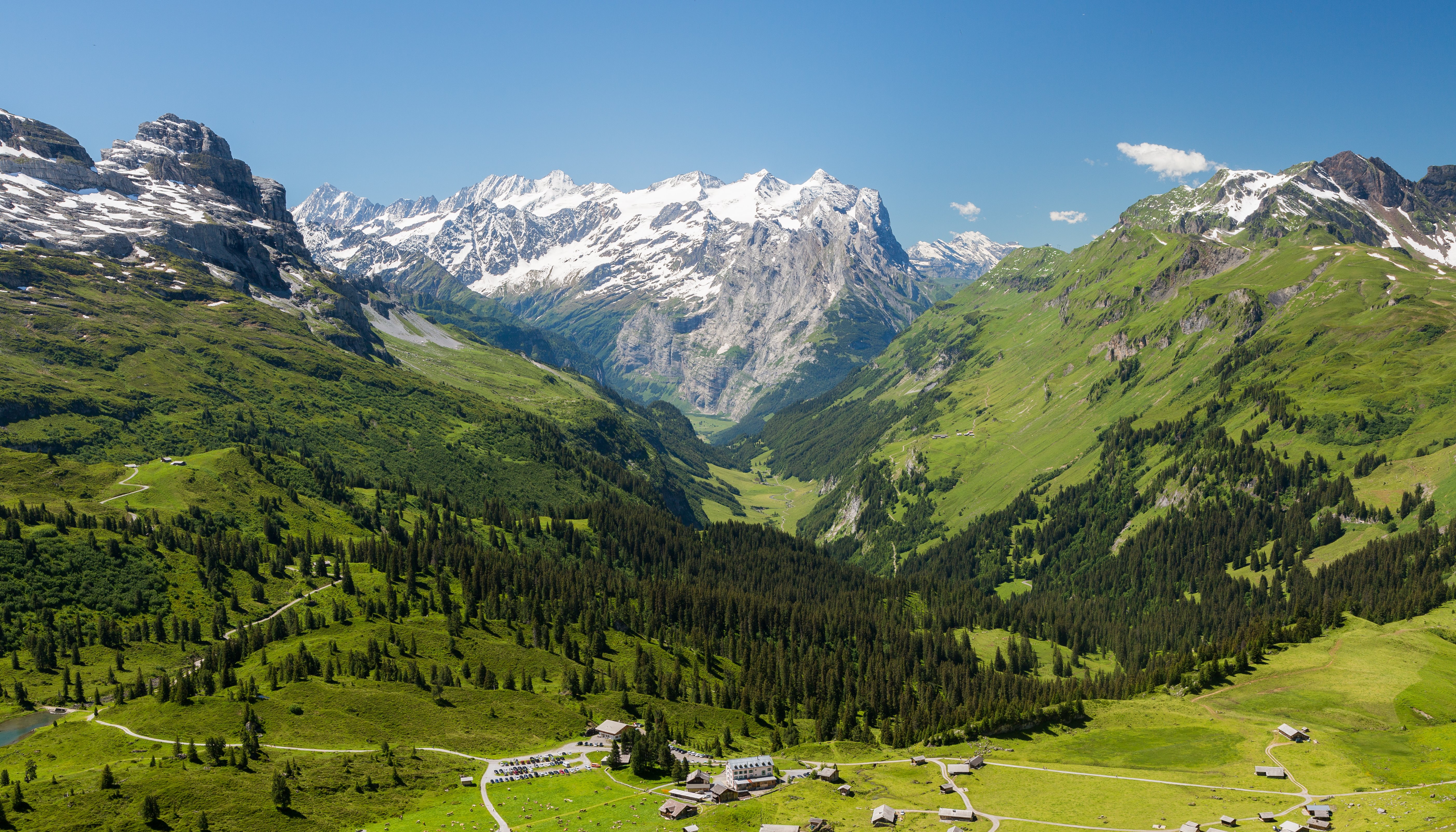 Read Swiss Alps by Sandro Gämperle