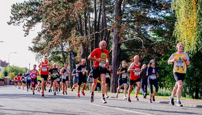 Read Cardiff half marathon 2018 by Gordon Plant