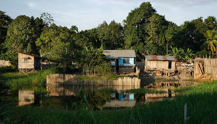 Read Yarinacocha by Xavier Conesa