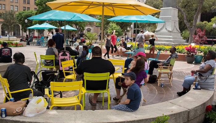 Read Travis Park, San Antonio by Project for Public Spaces