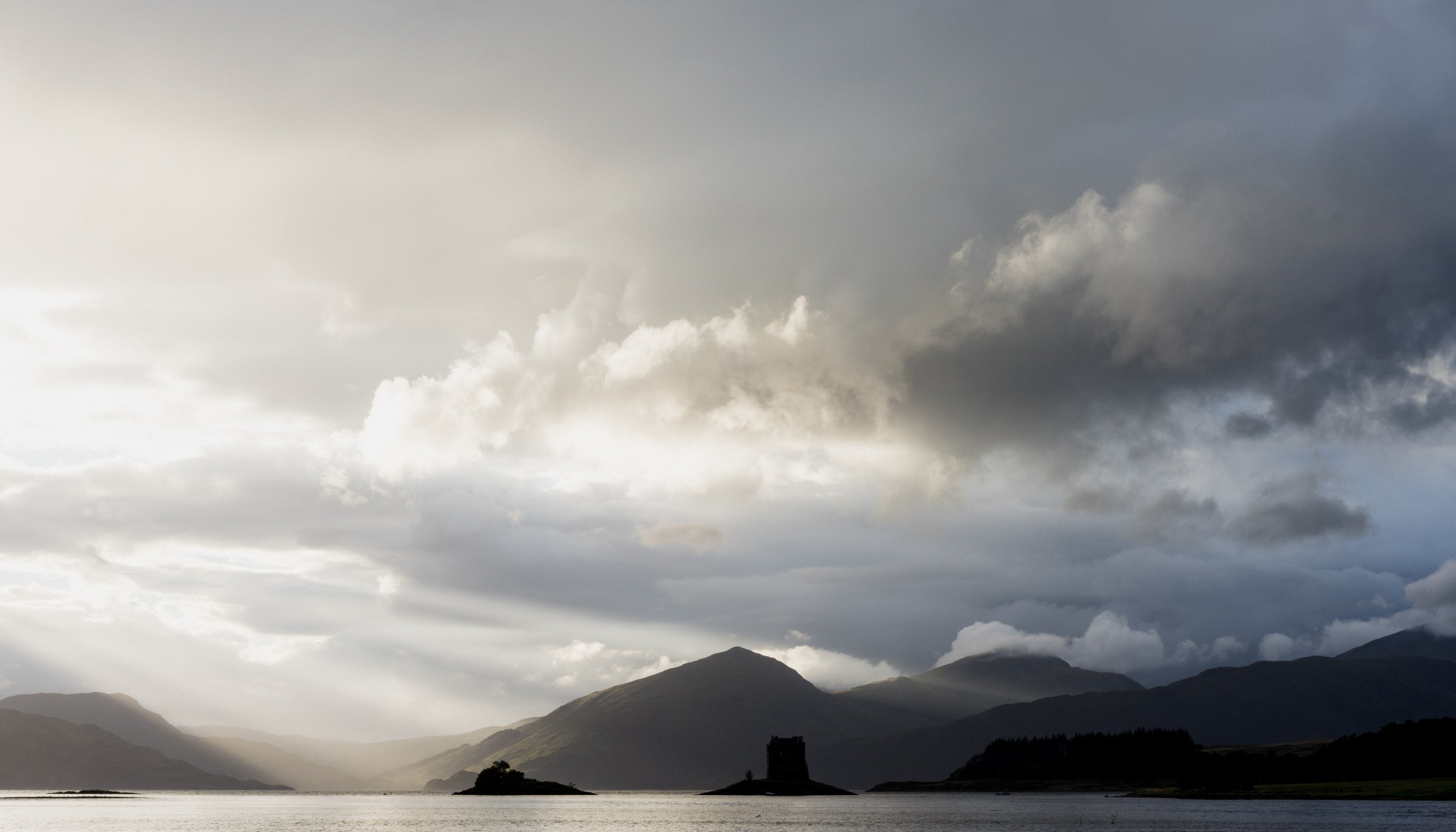 Read Life at Loch Linnhe by Robert-Paul Jansen