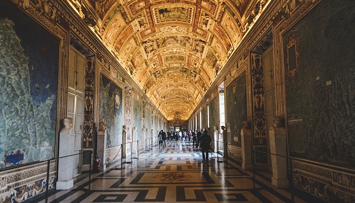 Read Vatican City by karl & joh