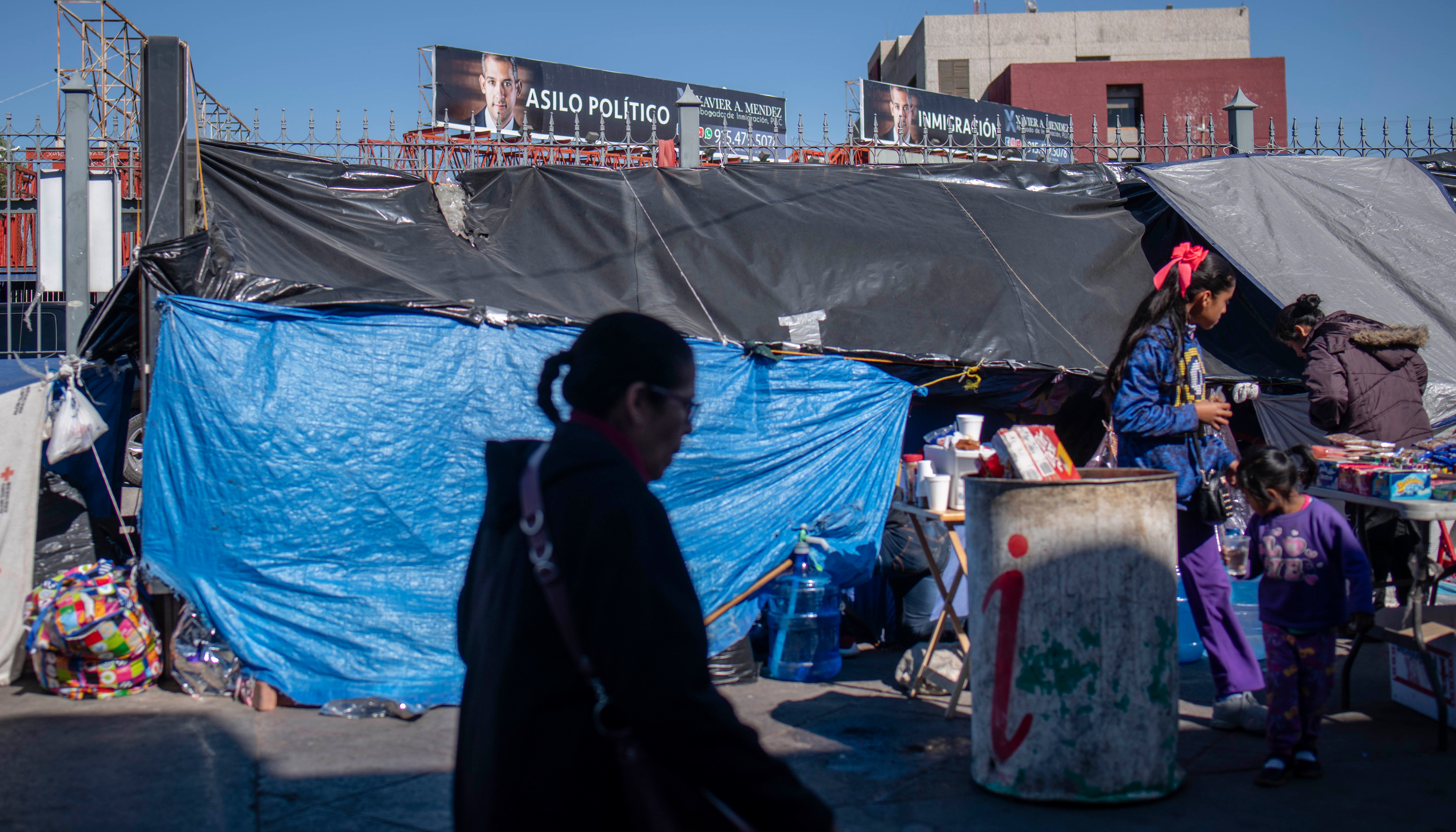 Read Asylum seekers camp near border by Albuquerque Journal