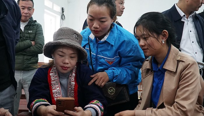 Read Bringing e-Services to People in Remote Areas: by UNDP Viet Nam