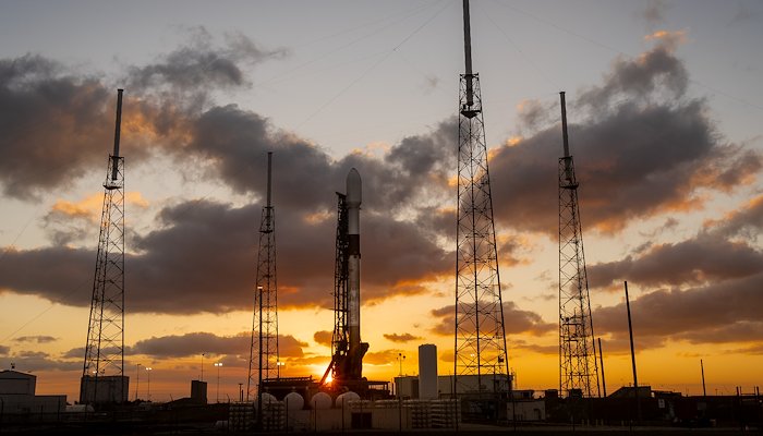 Read A Link Between Stars by Alex Hyyti