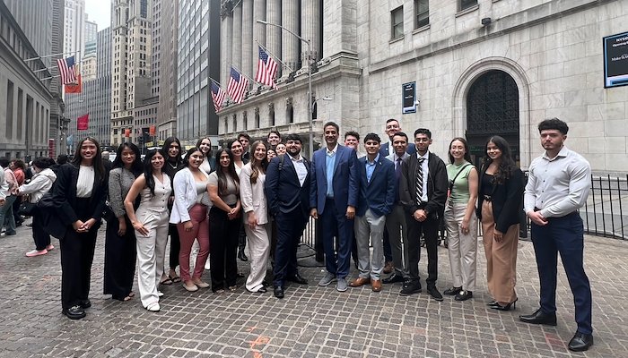 Read Financial Management Association students visit New York Financial District by Chris Benham