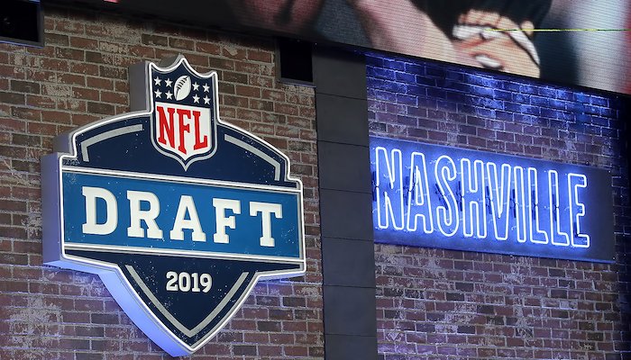 Read 2019 NFL DRAFT by Michael Wade