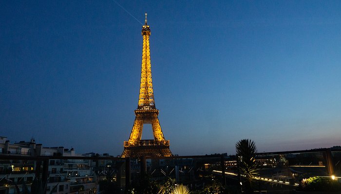 Read Paris - London - 2024 by Charlie Solorzano