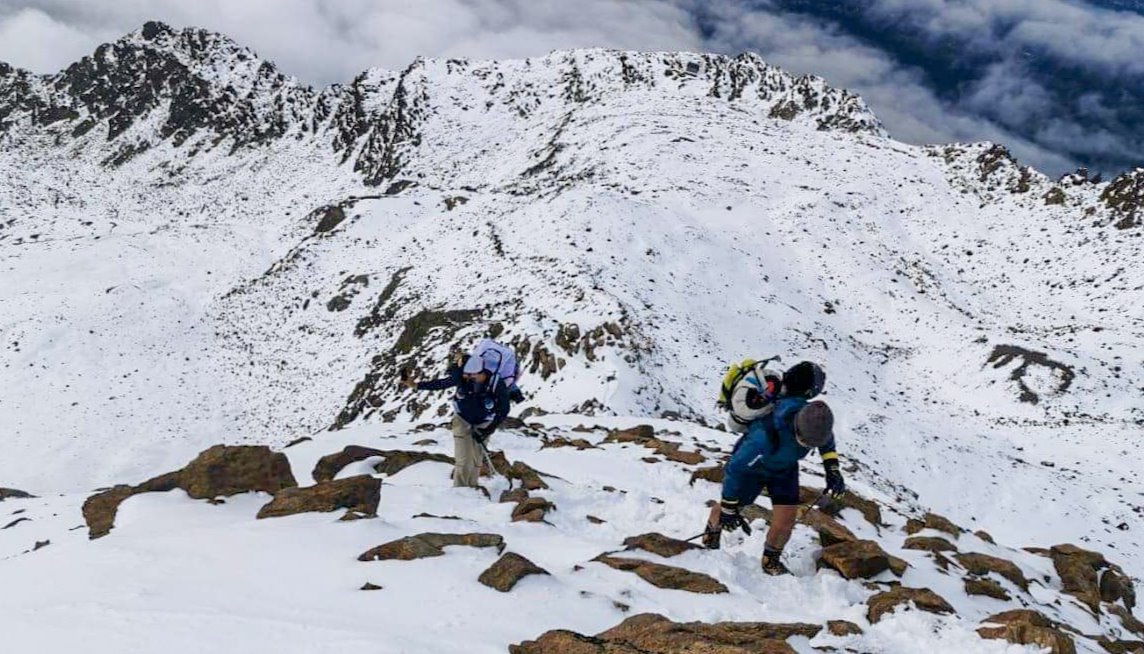 Read Mont Blanc "Ride, climb & fly" : Tom de Dorlodot et Luc Steens ont réussi leur défi by Maxime Asselberghs