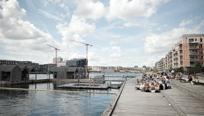 Read KØBENHAVN by Advntr Journal