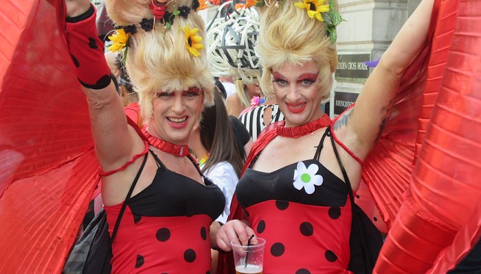 Read LONDON PRIDE by Ian Walker