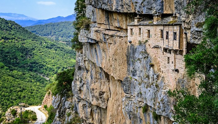 Read Monastery of Kipina by Panos Diamantis