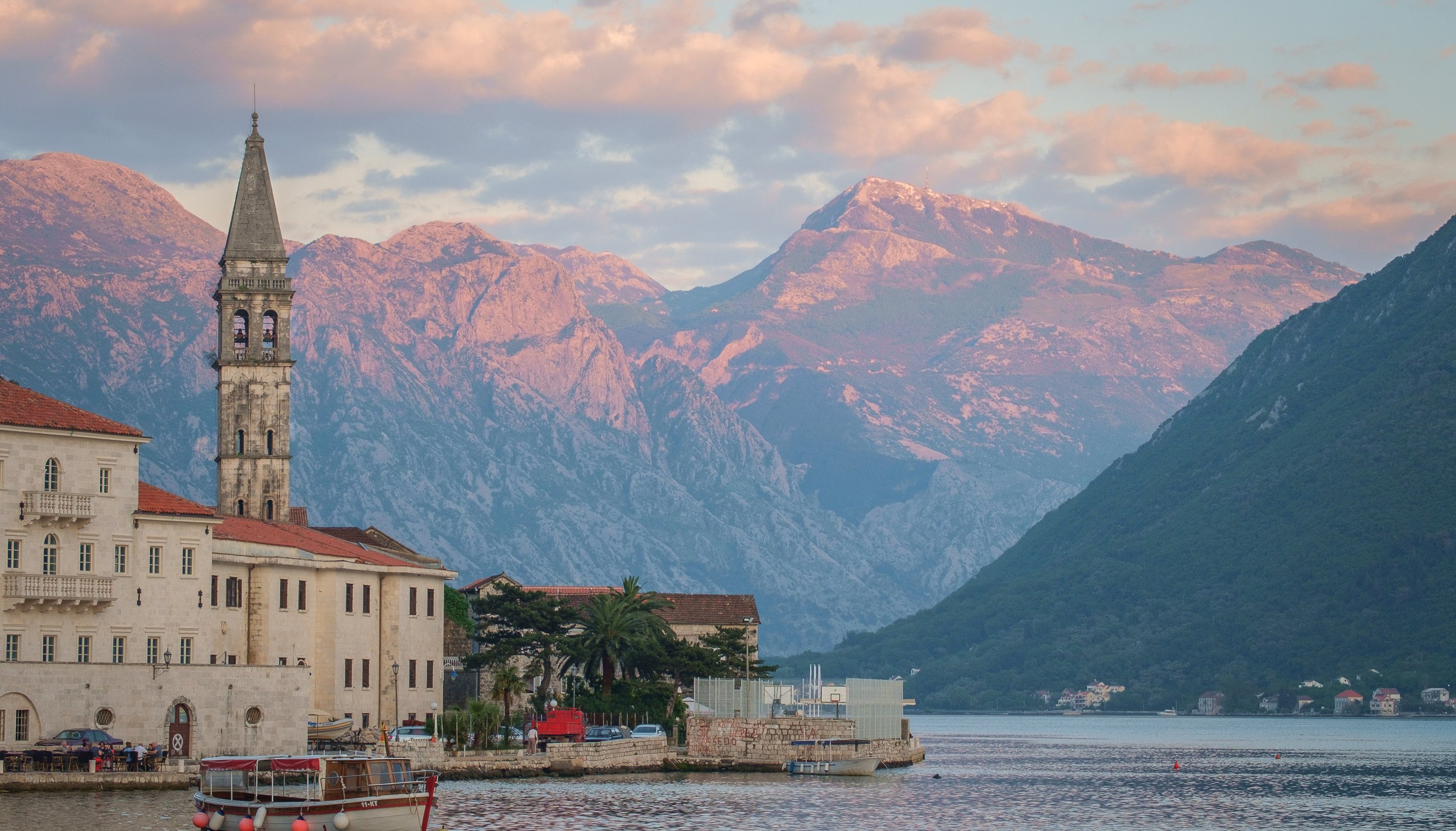 Read Montenegro & Bosnia by Przemek Maciolek
