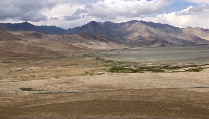 Read Taklamakan Desert by Joyce Y. Shen