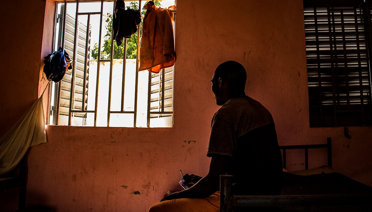 Read Sur les pas de Mandela, préserver les droits et la dignité des détenus au Mali by United Nations Development Programme