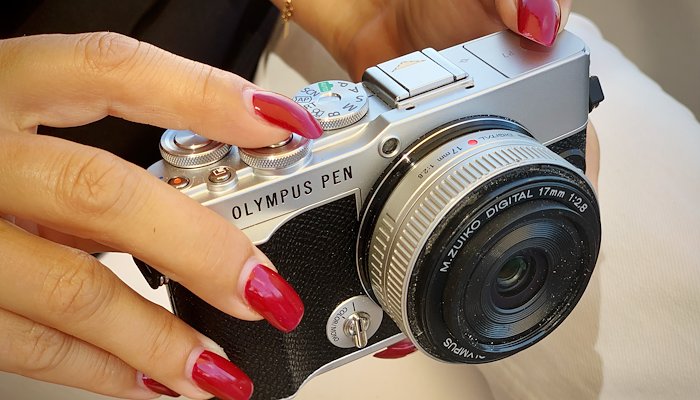Read OLYMPUS PEN E-P7 by Eric Berger