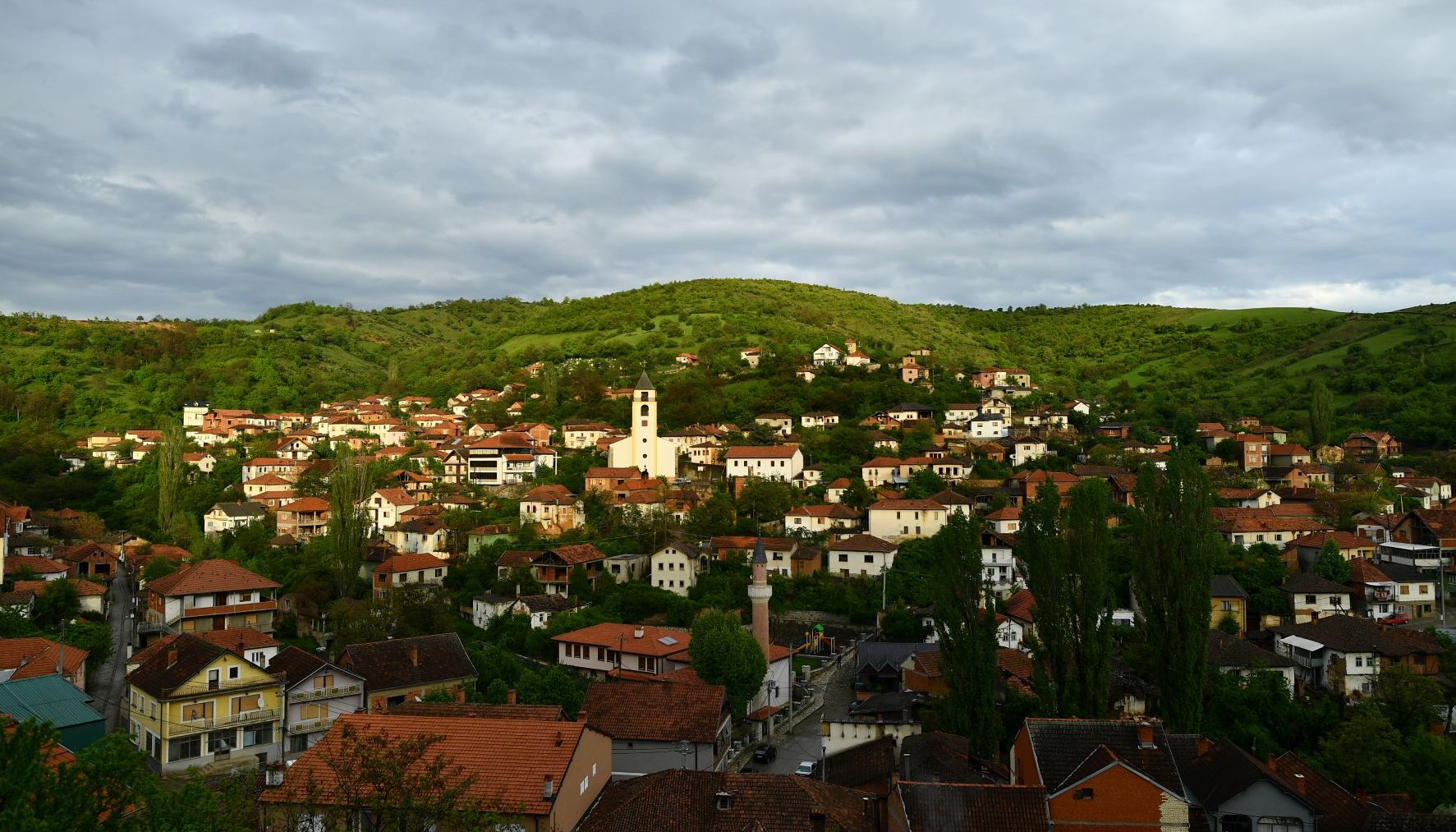 Read Golden threads without borders by UNDP Kosovo