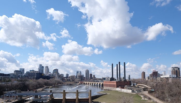 Read Downtown Minneapolis Skyline by Andy Johnson III