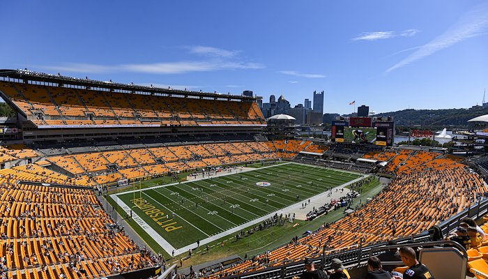 Read Cincinnati Bengals  at Pittsburgh Steelers by E and P Photography Blog brought to you by the "P" of ENP Photography