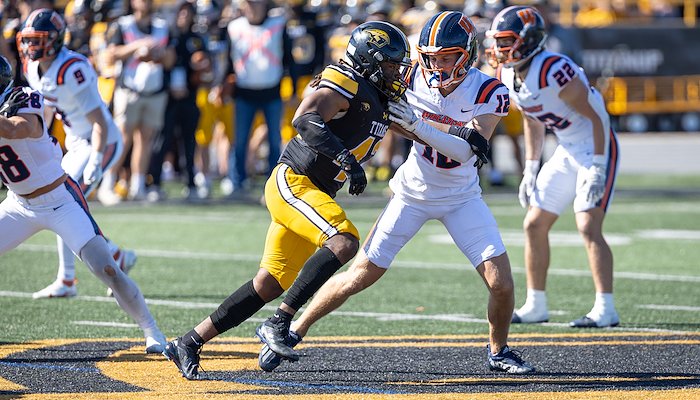 Read WHEATON COLLEGE FOOTBALL VS UW OSHKOSH by Max Wilson