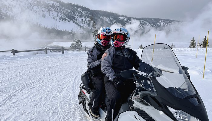 Read Snowmobiling in Yellowstone&nbsp; by Brandt Reed