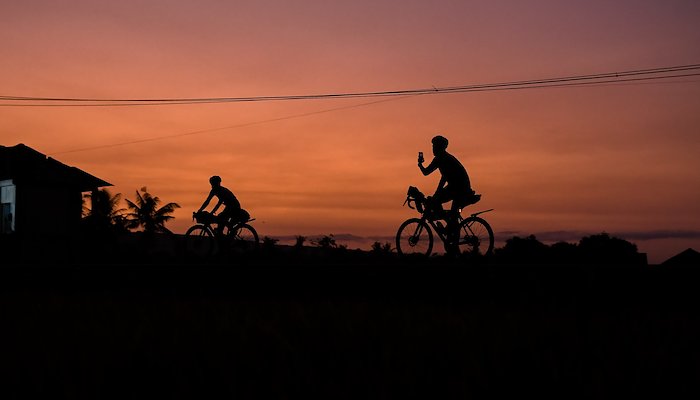 Read Racing across Indonesia by Ass Savers
