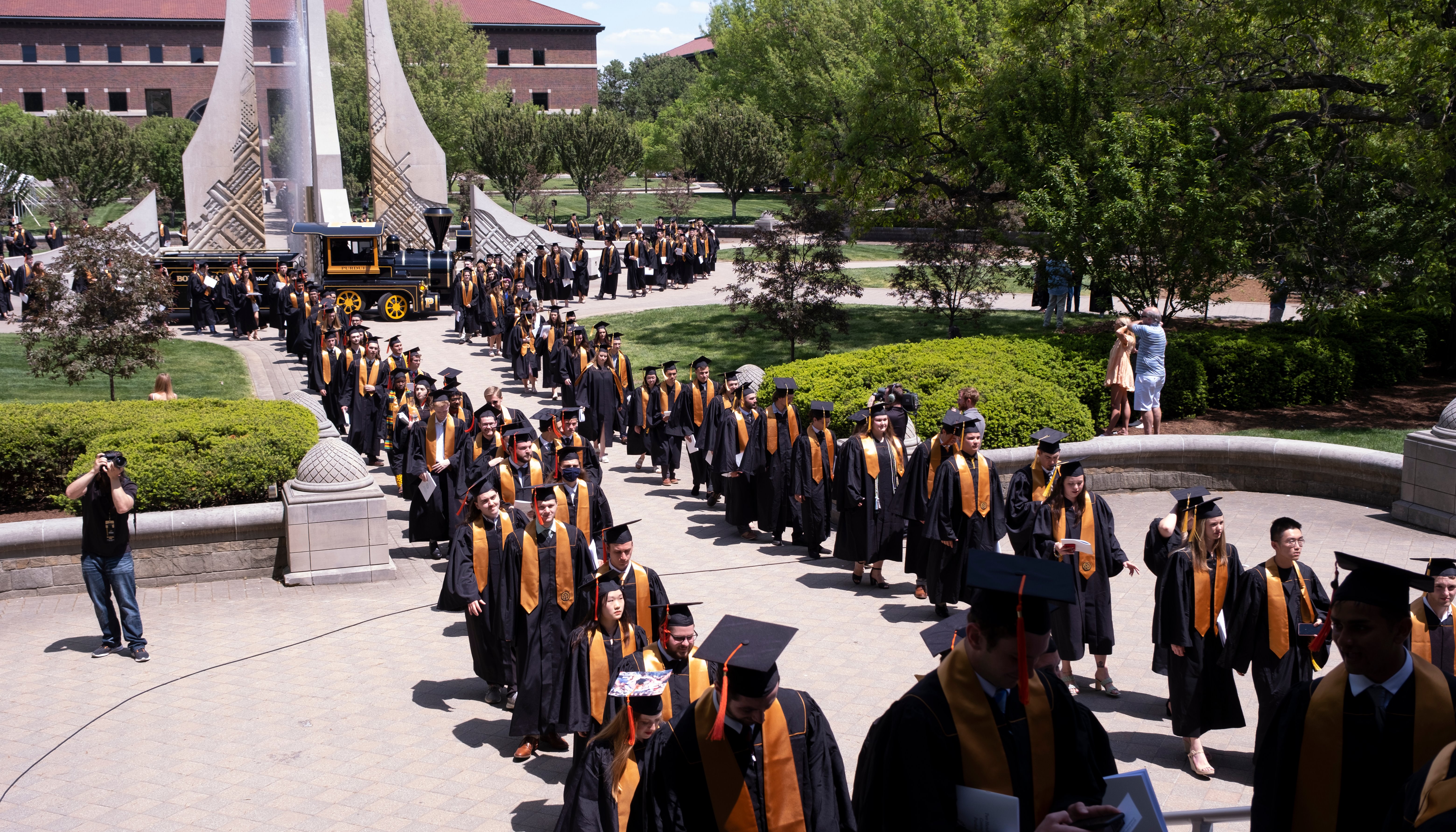 Read 2022 SPRING COMMENCEMENT by Stacy Clardie