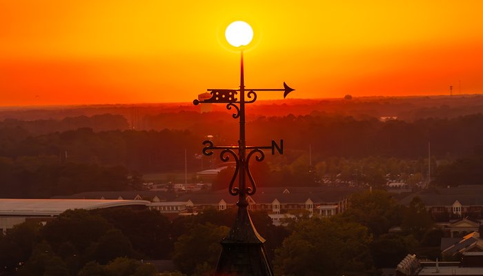 Read All Roads Lead to Auburn by Auburn Photo