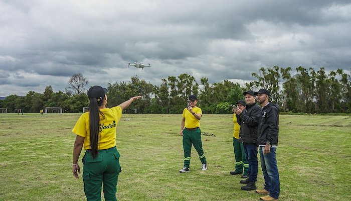 Read Drones para hacer frente a incendios forestales by PNUD Colombia