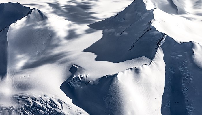 Read Antarctica in a Day by Hilton Luke
