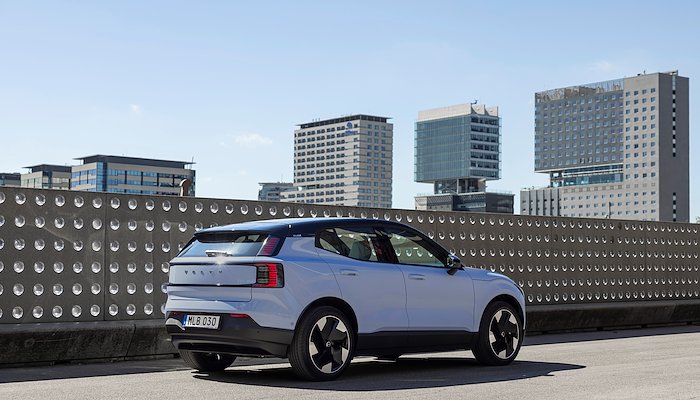 Read El futuro de la movilidad: coches que se integran armónicamente en las ciudades by Oliver Tapia