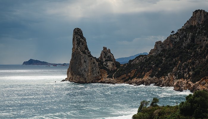 Read Sardinia by Florence Quinn