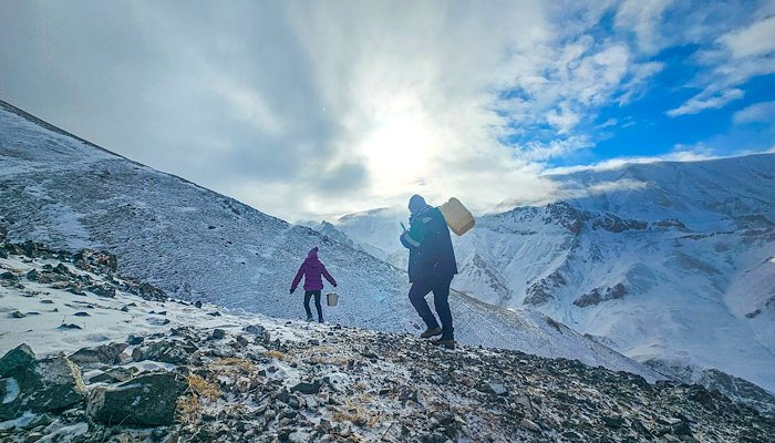 Read The Long Walk for Water:&nbsp; by Tsetse Batmunkh