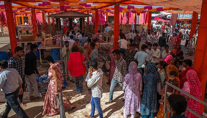 Read COLOURS OF RAJASTHAN by Peak Design CZ/SK Deník
