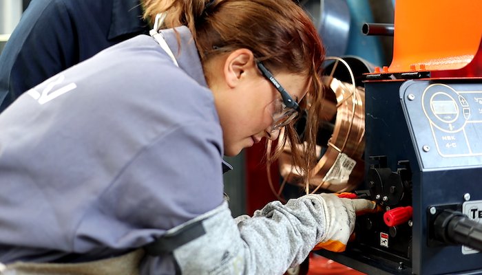 Read TÜRKİYE'DEKİ DEPREMLERİN ARDINDAN HAYATLARI YENİDEN İNŞA ETMEK by UNDP Türkiye