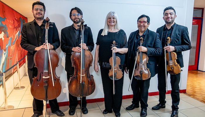 Read Baile de Máscaras del Cuarteto Ars Musik by Catherine Barrow