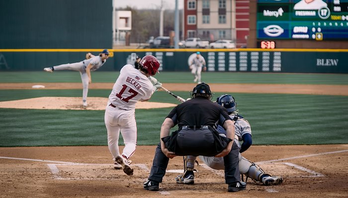 Read Arkansas v. Oral Roberts - Game 1 by Rhett Hutchins