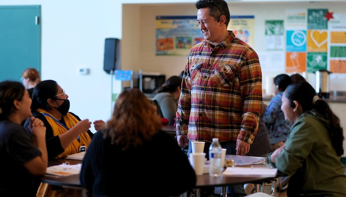 Read Where Oakland Shines by Karen Fee