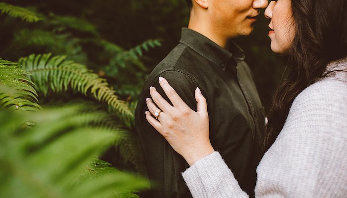 Read Portland, Oregon Forest Park Engagement Session by Ashleigh Cropper