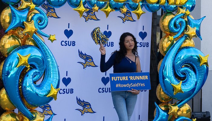 Read Photo Gallery: CSUB hosts Future `Runner Day for admitted students by James Burger