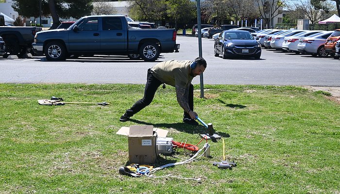 Read Geophysics exercise hammers home seismic knowledge by James Burger