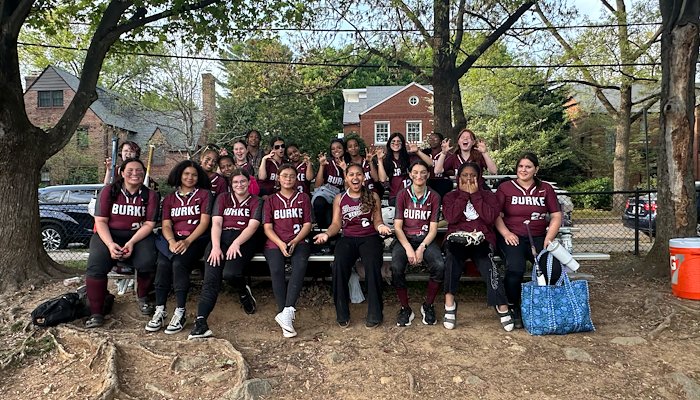 Read Spring Team Photos by Julia HC