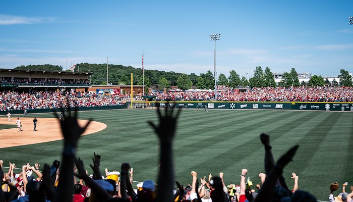 Read Arkansas v. Tennessee - Game 3 by Rhett Hutchins