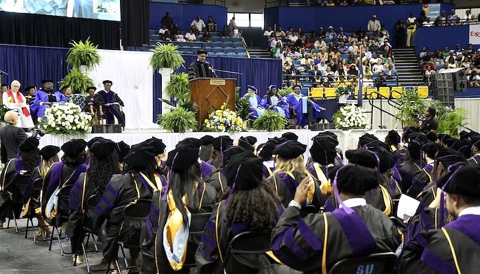 Read Commencement&nbsp; by I'Tyonnie Jackson