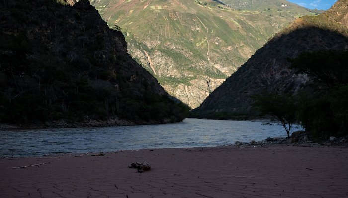 Read Marañón River, Peru by KAVU