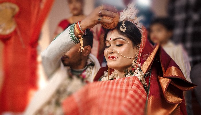 Read SUBHAMAY & ARPITA by Ashirvad Group