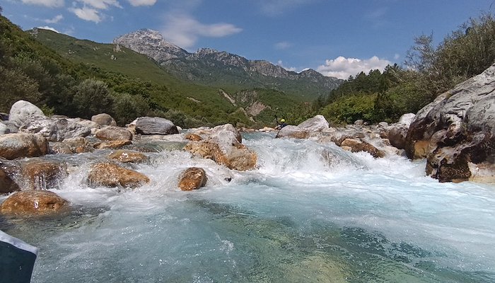 Read Lumi i Shales Kayak / Packraft in the remote Albanian Alps by Sergi Tur Badenas